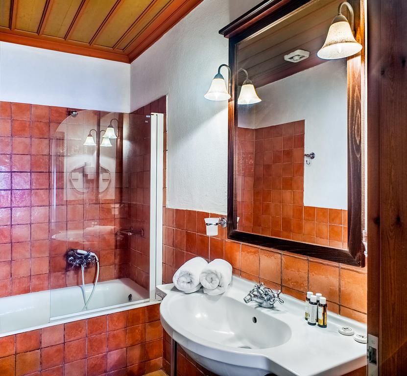 Dias Guesthouse Papigko Esterno foto
